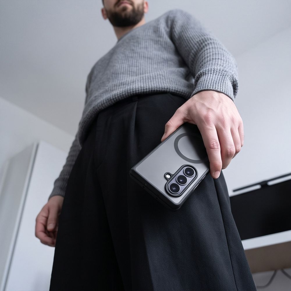 Tech-Protect Samsung Galaxy Z Fold 8 Ultra Deksel MagPeak MagSafe Svart
