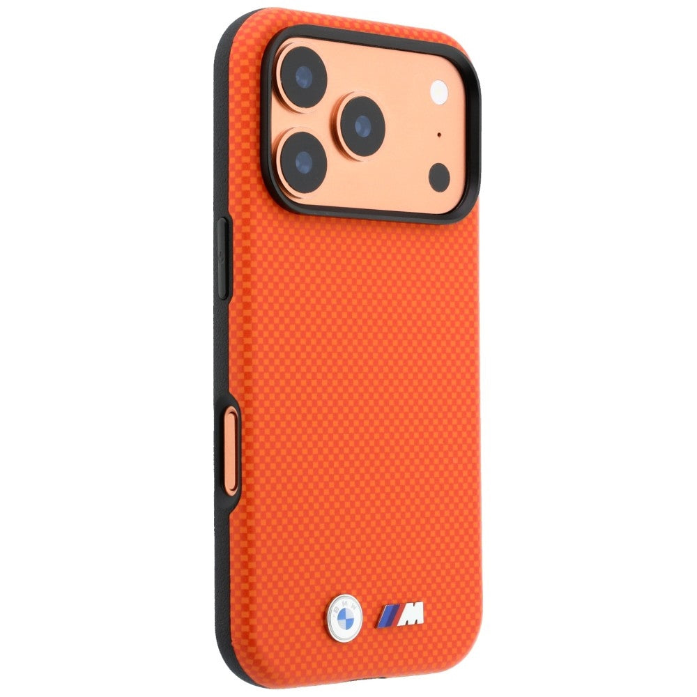 BMW iPhone 17 Pro/iPhone 18 Pro Deksel M Quadrille Kevlar med metallogo Oransje