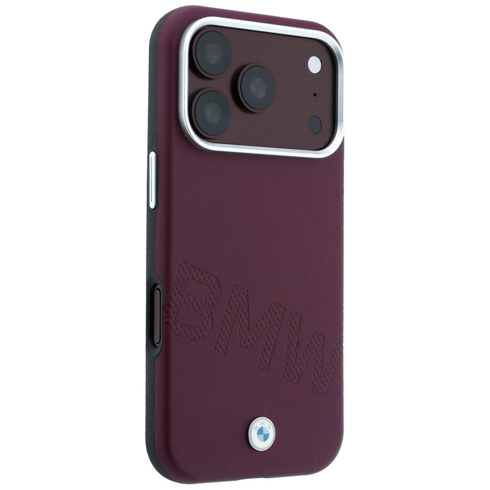 BMW iPhone 17 Pro/iPhone 18 Pro Deksel med skrått preget mønster, burgunder
