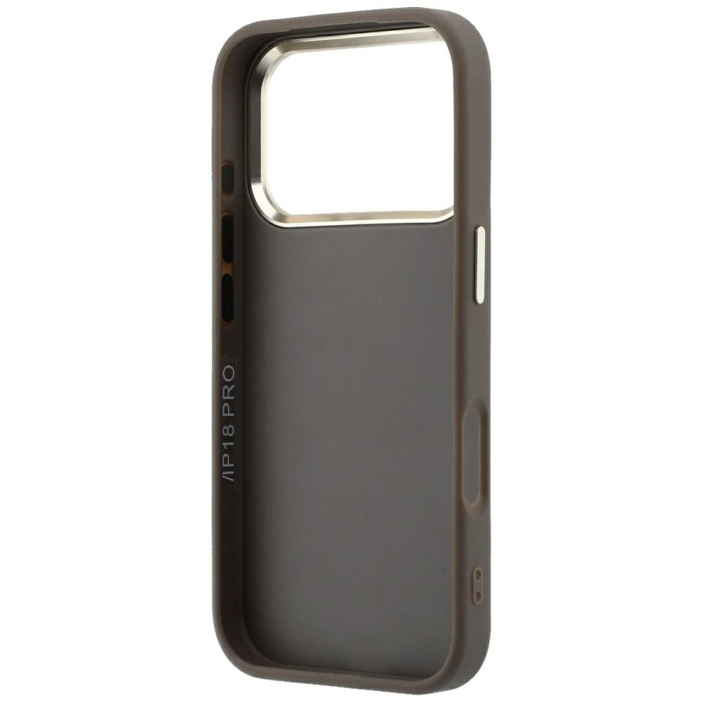 Guess iPhone 17 Pro Max/iPhone 18 Pro Max Deksel 4G Resin-logo Brun