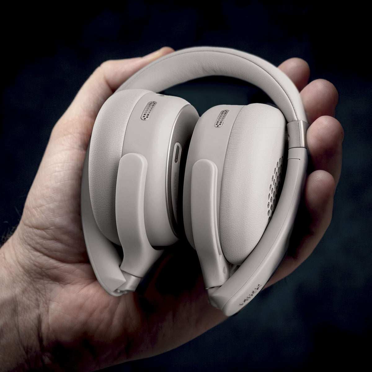 Mixx Trådløse On-Ear Hodetelefoner StreamQ Go ANC Beige