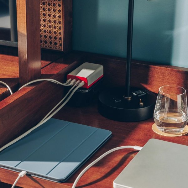Twelve South PlugBug Travel 120W Reiselader Hvit