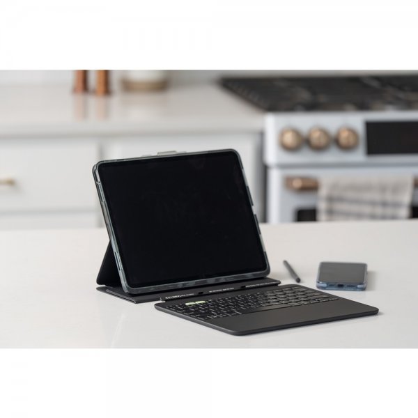 Zagg iPad Pro 13 (M4/M5) Etui Med tastatur Pro Keys 2 Nordic Layout Svart