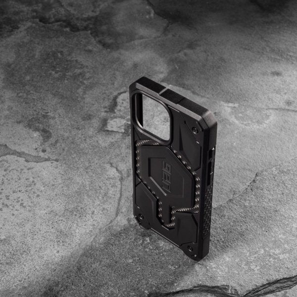 Urban Armor Gear (UAG) iPhone 16 Pro Deksel Monarch Pro MagSafe Carbon Fiber