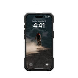 Urban Armor Gear (UAG) iPhone 16 Pro Deksel Monarch Pro MagSafe Carbon Fiber