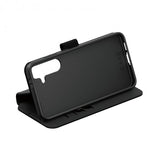 CARE by PanzerGlass Samsung Galaxy S24 FE Etui Wallet Kickstand Svart