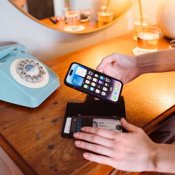 Twelve South iPhone 14 Etui BookBook MagSafe Brun