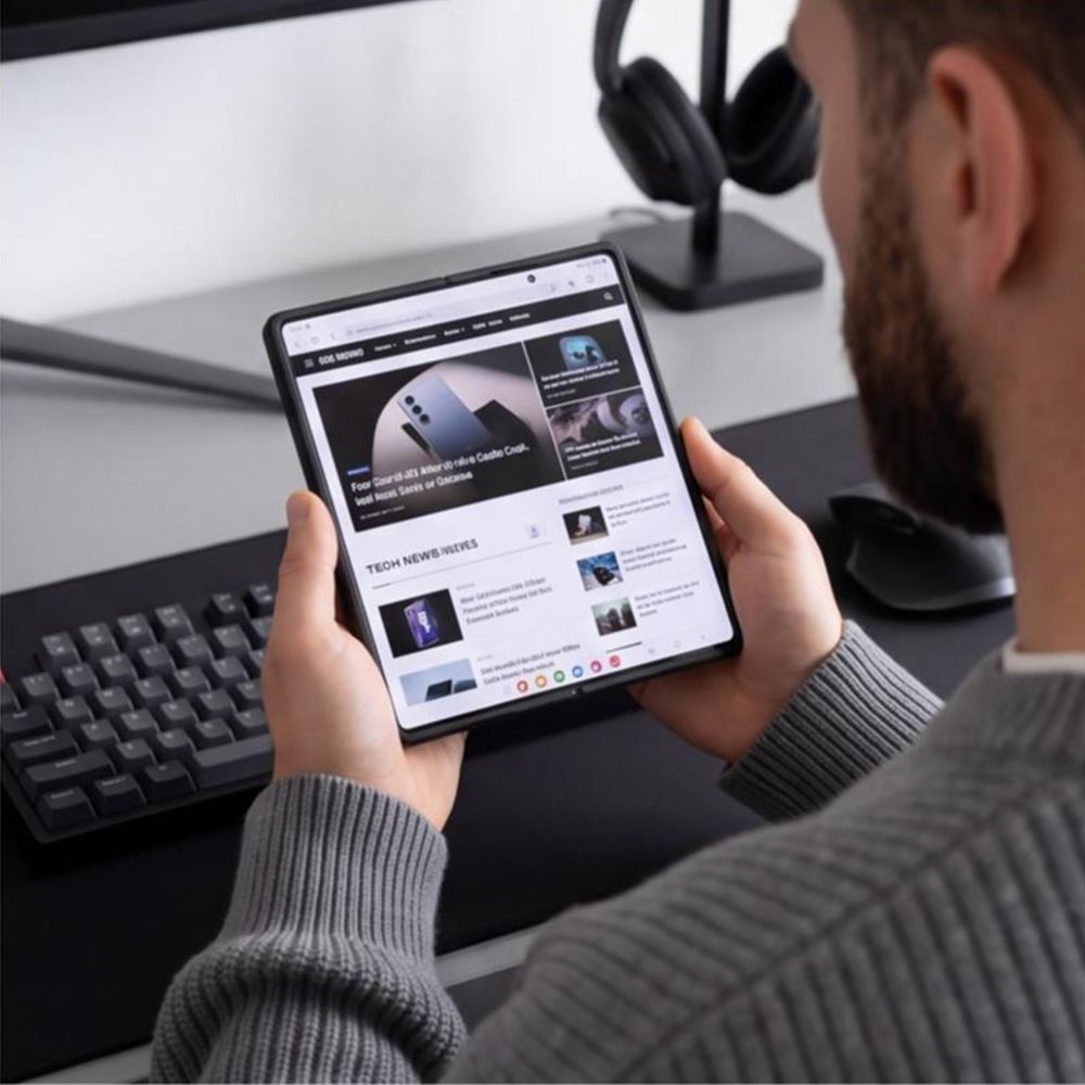 Tech-Protect Samsung Galaxy Z Fold 8 Deksel MagMat MagSafe Svart