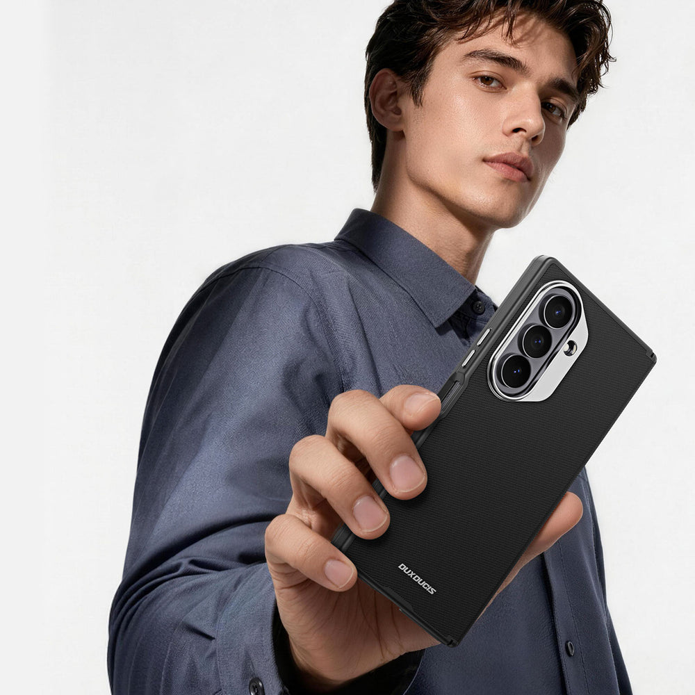 Dux Ducis Samsung Galaxy Z Fold 8 Ultra Deksel Vyne Series MagSafe Svart