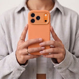 Tech-Protect iPhone 17 Pro/iPhone 18 Pro Deksel Uniq MagSafe Oransje
