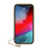 Guess iPhone 12/iPhone 12 Pro Deksel 4G Charms Grå