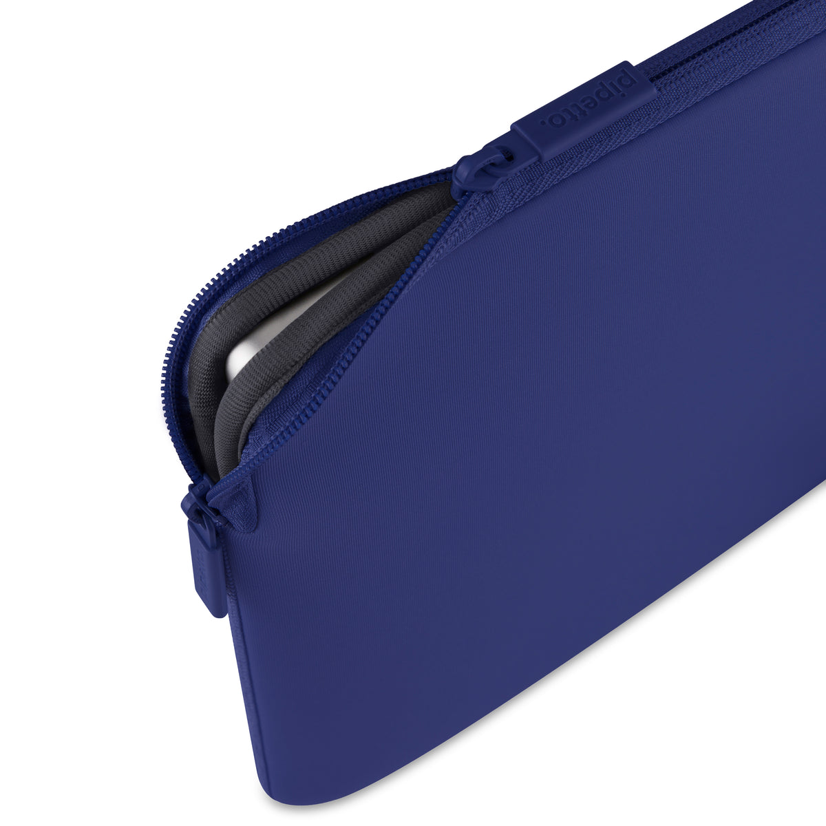 Pipetto MacBook Neo 13 Sleeve Classic Fit Sleeve Luminous Blue