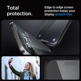 Spigen iPhone 15 Pro Max Skjermbeskytter GLAS.tR EZ Fit FC Svart 2-pakning