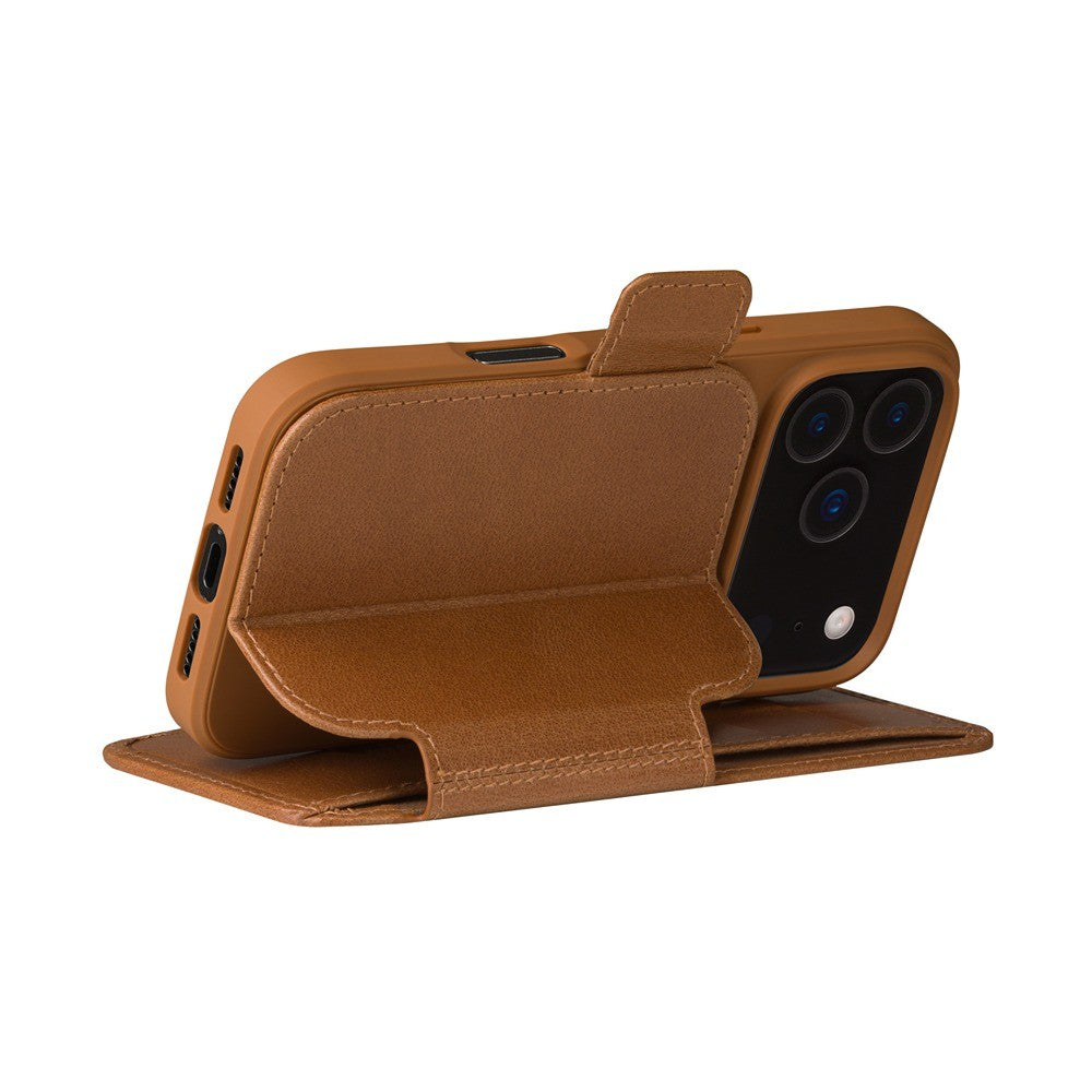 dbramante1928 iPhone 17 Pro/iPhone 18 Pro Etui Copenhagen Tan