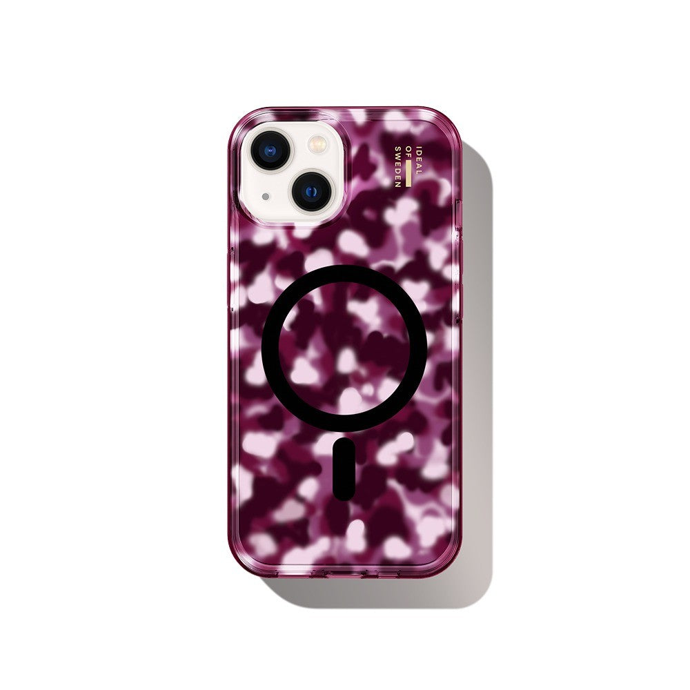 Ideal of Sweden iPhone 13/14/15/16e/17e Klar deksel med MagSafe Cherry Crush