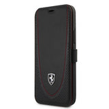 Ferrari iPhone 12/iPhone 12 Pro Etui Logo Perforert Svart