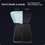 Spigen iPhone 12/iPhone 12 Pro Skjermbeskytter GLAS.tR EZ Fit 2-pakning