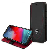 Ferrari iPhone 12 Pro Max Etui Logo Perforert Svart