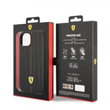 Ferrari iPhone 14 Deksel Embossed Stripes Rød