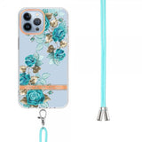 iPhone 15 Pro Max Deksel Blomstermønster Stropp Blå Rosor
