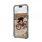 Urban Armor Gear (UAG) iPhone 15 Pro Max Deksel Essential Armor MagSafe Sølv