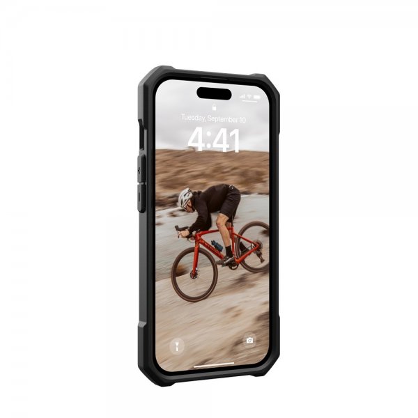 Urban Armor Gear (UAG) iPhone 15 Deksel Essential Armor MagSafe Svart