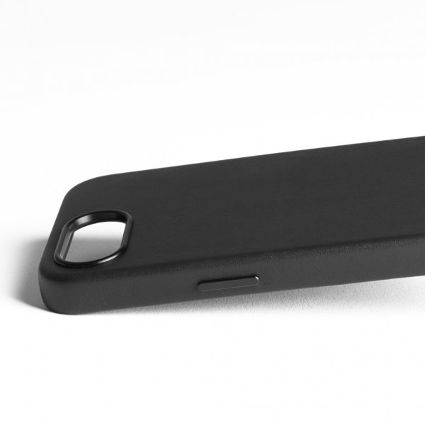 Mujjo iPhone 16e/17e Deksel Full Leather Case MagSafe Svart