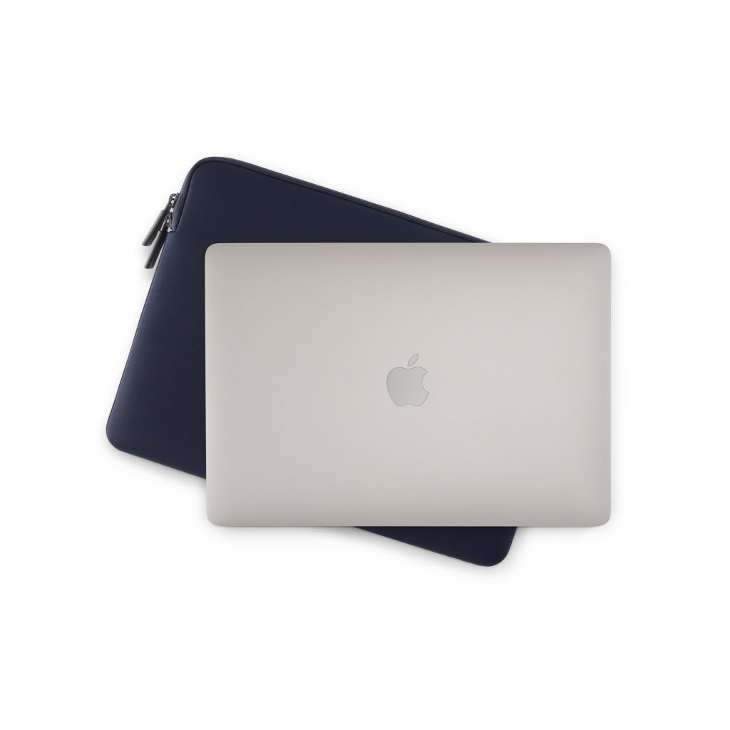 Pipetto Classic Fit Sleeve for MacBook Neo mørkeblå