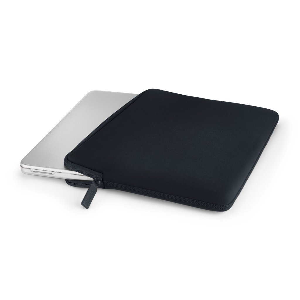 Pipetto Classic Fit Sleeve for MacBook Neo Svart