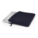 Pipetto Classic Fit Sleeve for MacBook Neo mørkeblå