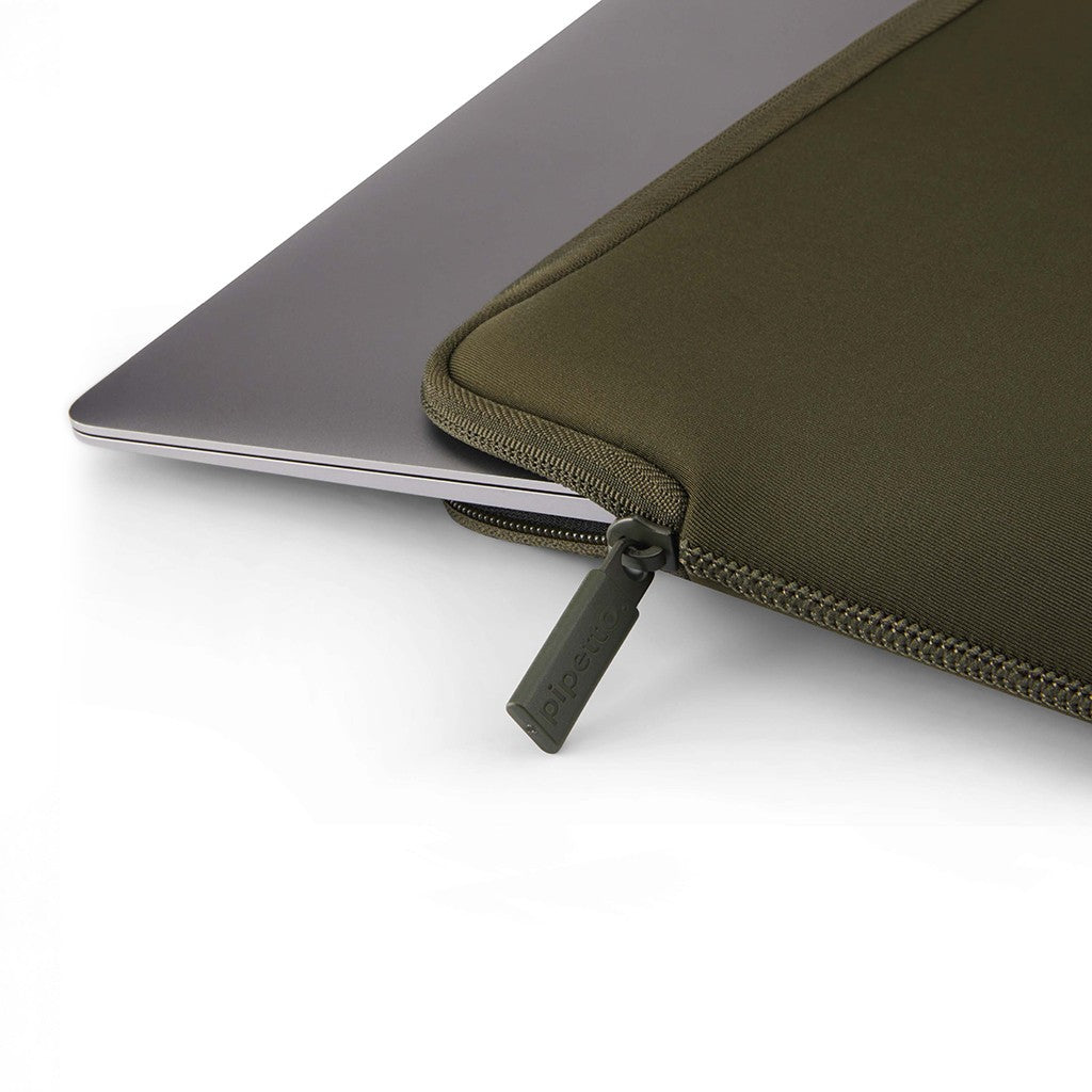 Pipetto Classic Fit Sleeve for bærbar PC 13/14" mørkegrønn