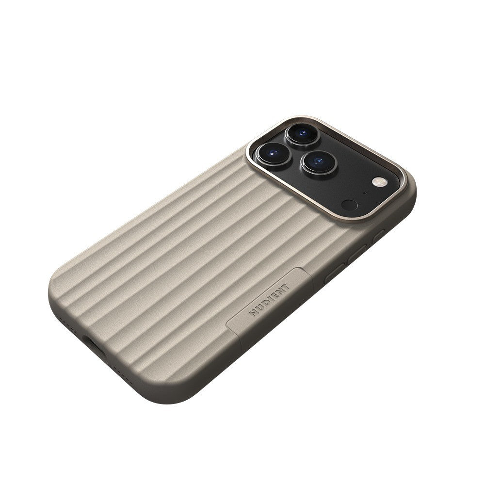 Nudient iPhone 17 Pro/iPhone 18 Pro Deksel Bold Case MagSafe Linen Beige
