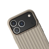 Nudient iPhone 17 Pro/iPhone 18 Pro Deksel Bold Case MagSafe Linen Beige