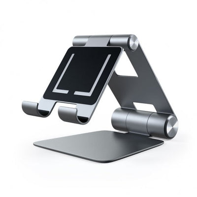 Grå