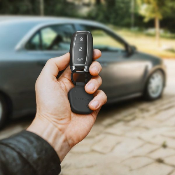 Satechi FindAll Nøkkelring med tracking Svart