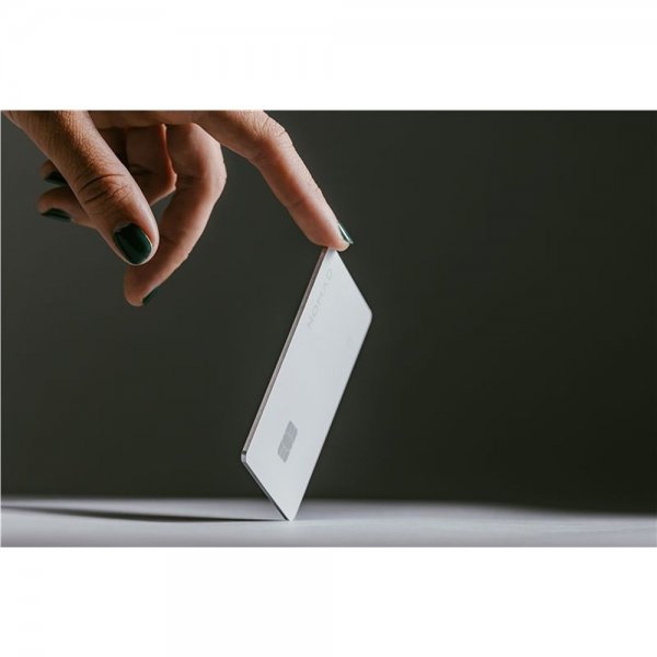 Nomad Tracking Card Pro Hvit