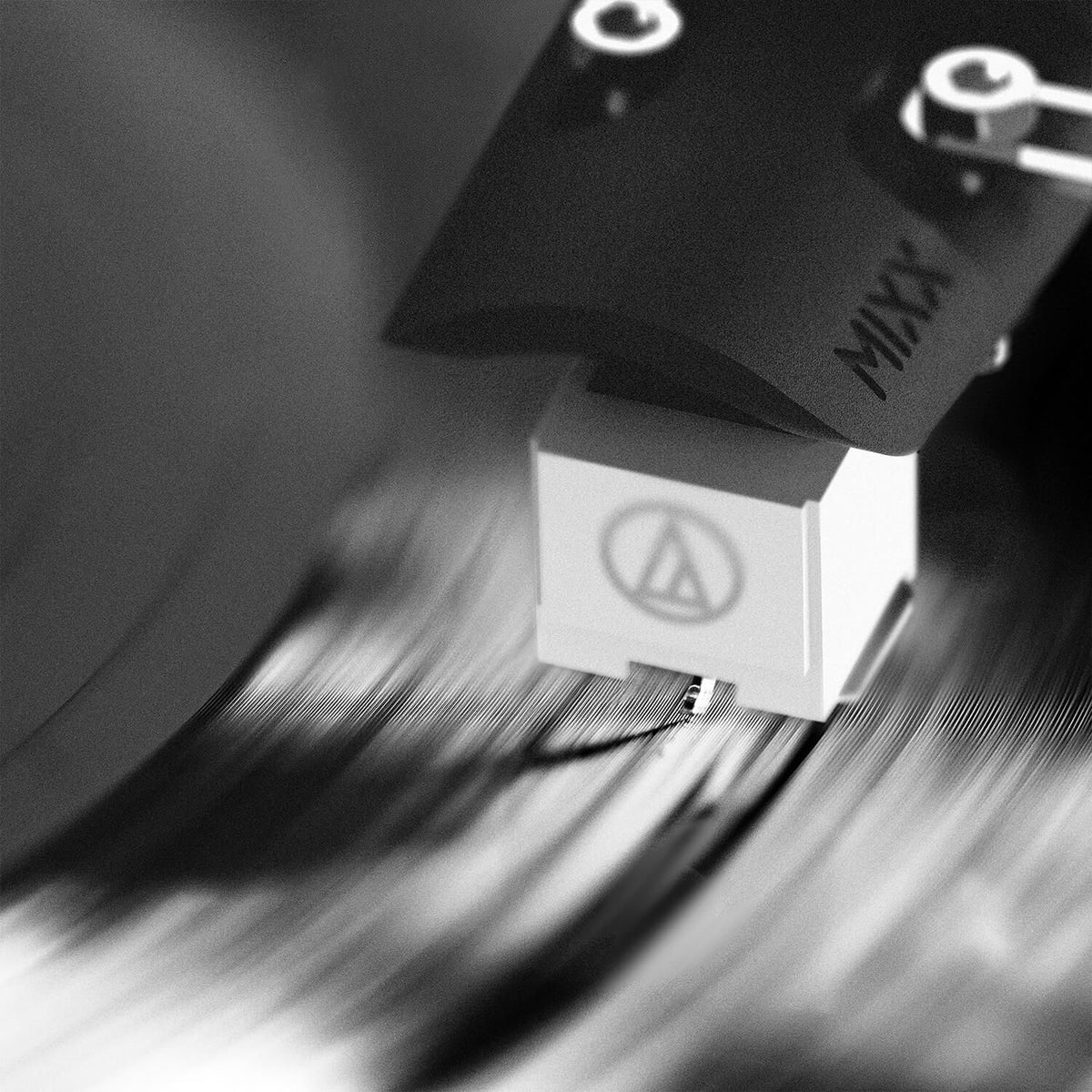 Mixx System 5 Vinylskivspiller Stereo med Høyttaler Svart