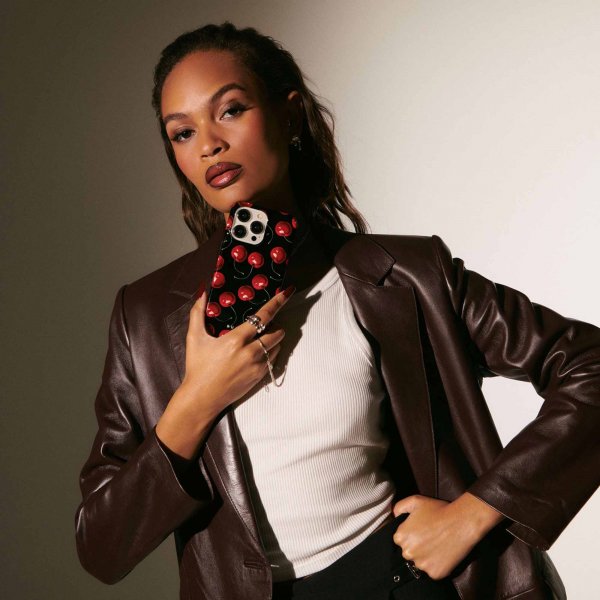 iPhone 17 Deksel Tough MagSafe Cherrybomb