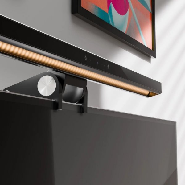Illuminate USB-C Light Bar with 4K Autofocus Webcam Space Grey