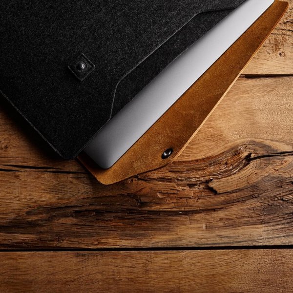 Macbook Sleeve 13" Brun Svart